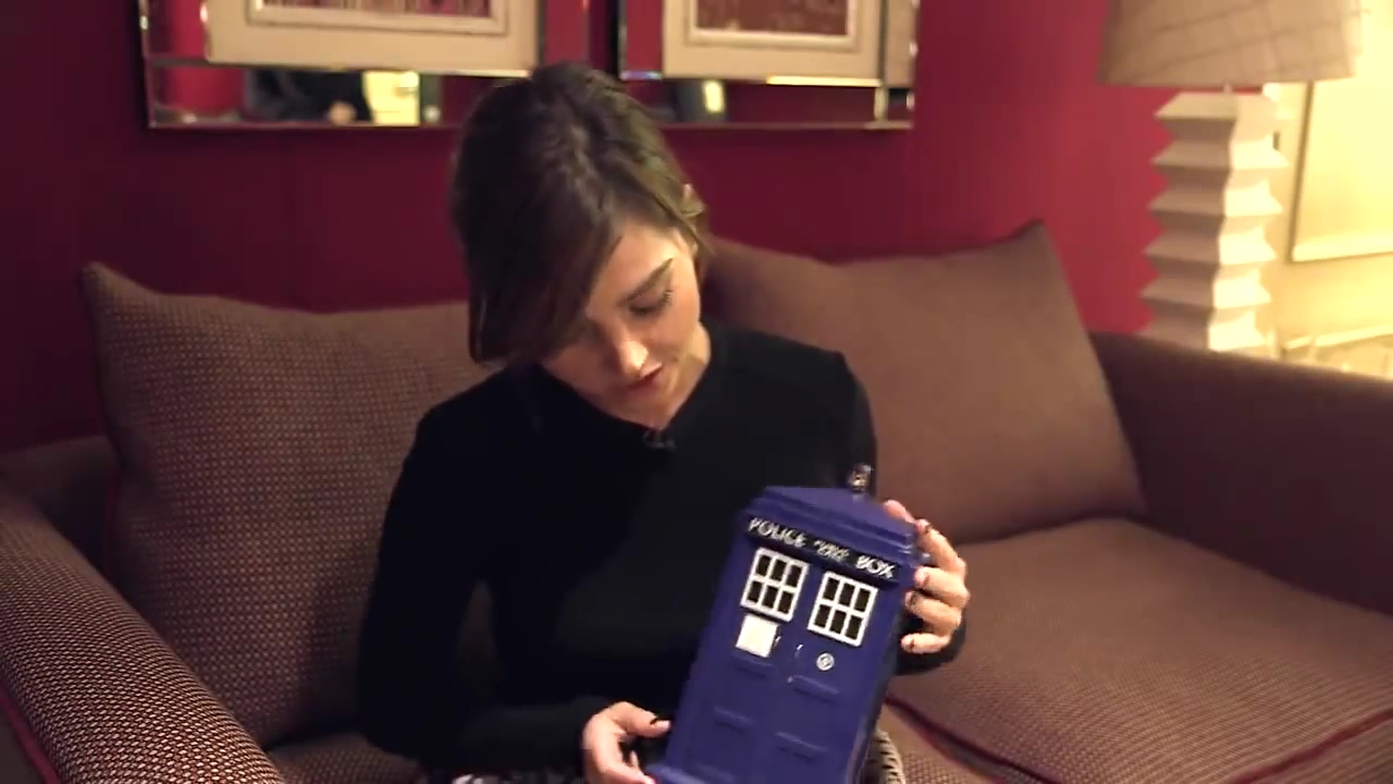 Jenna_Coleman_Questions_from_the_TARDIS_Tin_28129_mp40001.jpg