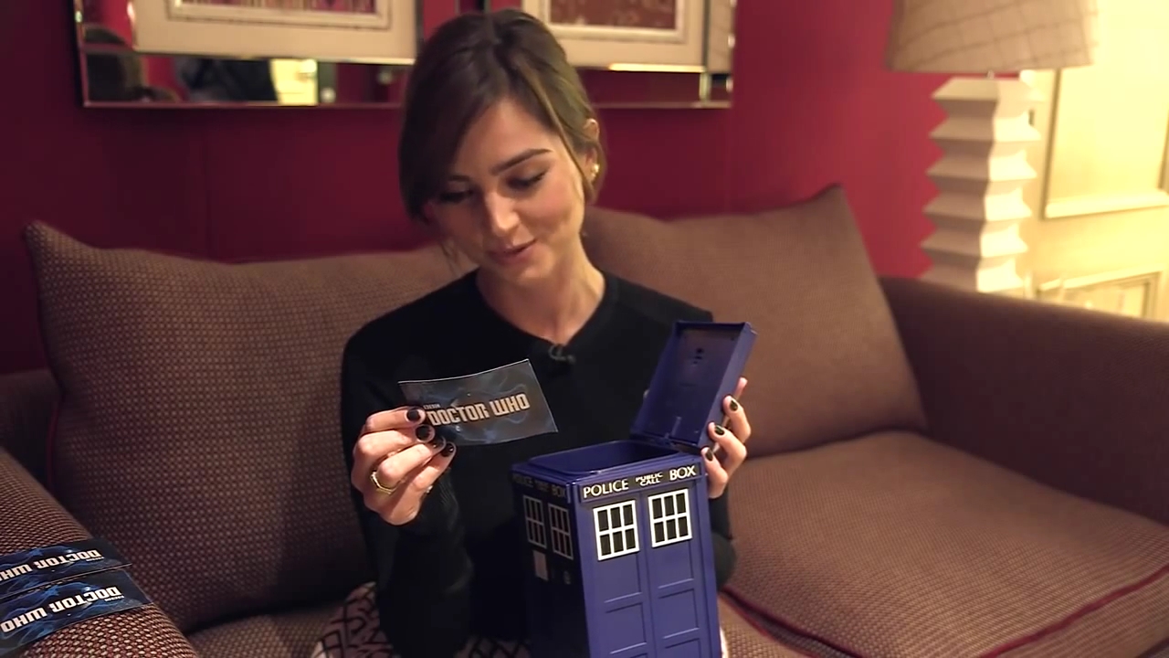 Jenna_Coleman_Questions_from_the_TARDIS_Tin_28129_mp40072.jpg