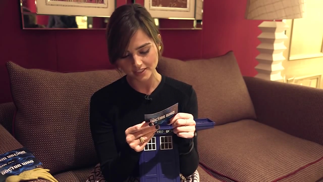 Jenna_Coleman_Questions_from_the_TARDIS_Tin_28129_mp40113.jpg
