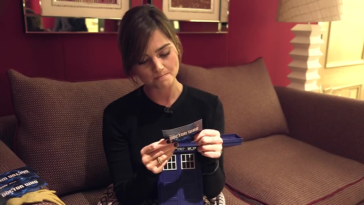 Jenna_Coleman_Questions_from_the_TARDIS_Tin_28129_mp40115.jpg