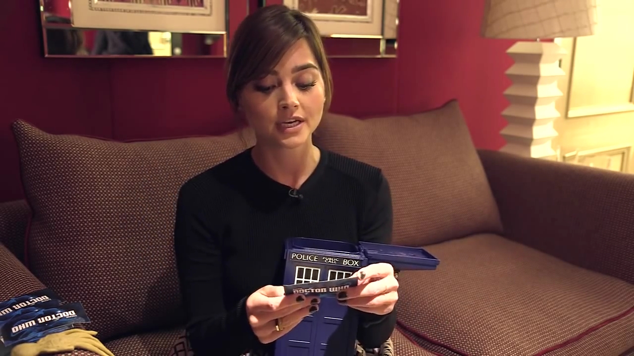 Jenna_Coleman_Questions_from_the_TARDIS_Tin_28129_mp40142.jpg