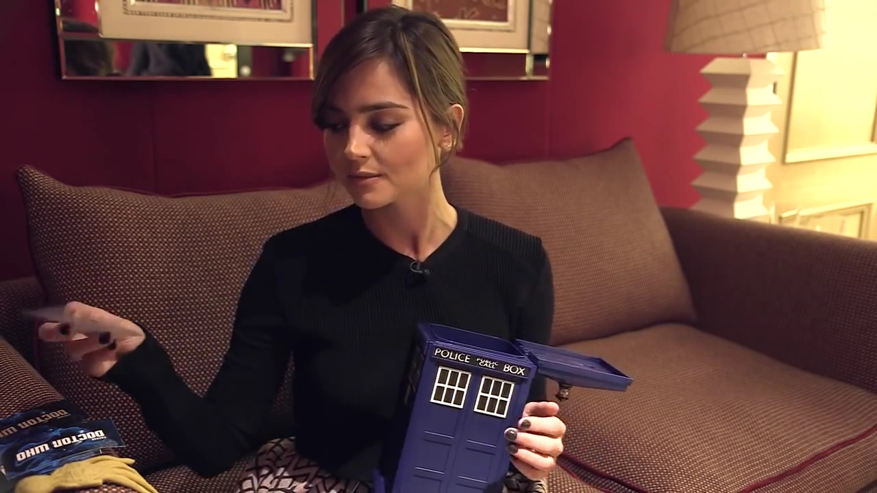 Jenna_Coleman_Questions_from_the_TARDIS_Tin_28129_mp40145.jpg