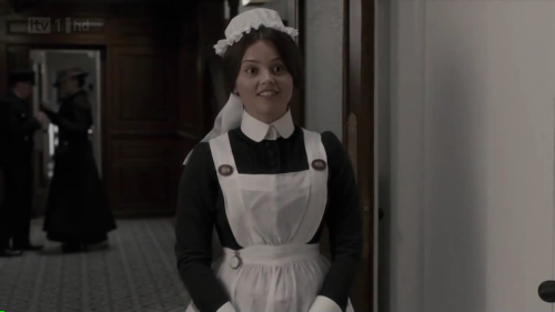 Jenna-Louise_Coleman_in_Titanic_28ITV29_-_Episode_One_and_Two_mp40134.jpg