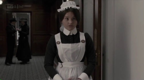 Jenna-Louise_Coleman_in_Titanic_28ITV29_-_Episode_One_and_Two_mp40139.jpg