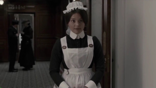 Jenna-Louise_Coleman_in_Titanic_28ITV29_-_Episode_One_and_Two_mp40140.jpg
