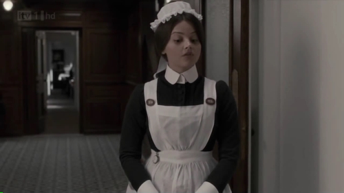 Jenna-Louise_Coleman_in_Titanic_28ITV29_-_Episode_One_and_Two_mp40145.jpg