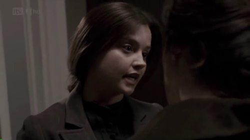 Jenna-Louise_Coleman_in_Titanic_28ITV29_-_Episode_One_and_Two_mp40355.jpg