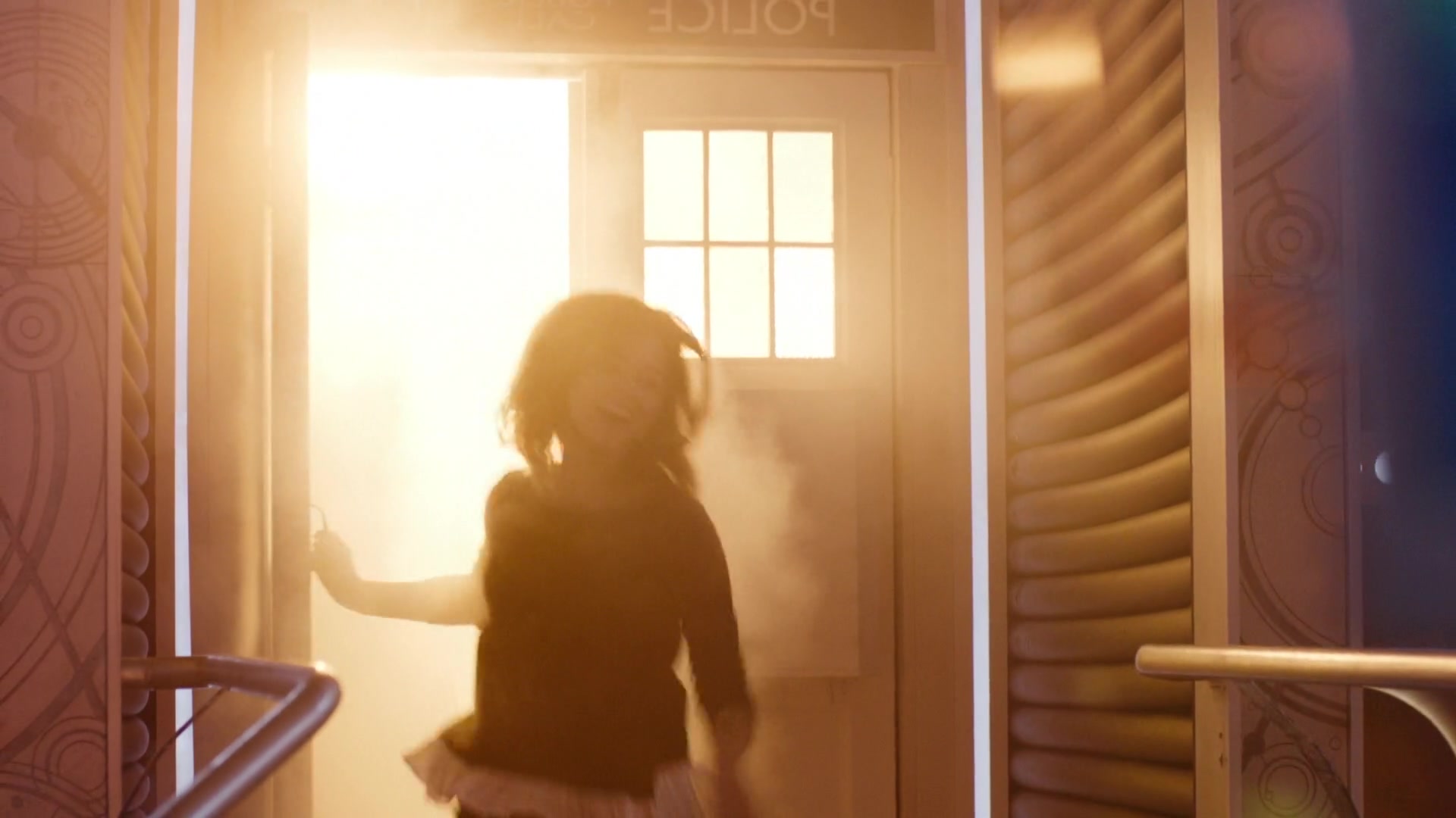 Doctor_Who_9x10-Sleep_No_More_0000.jpg