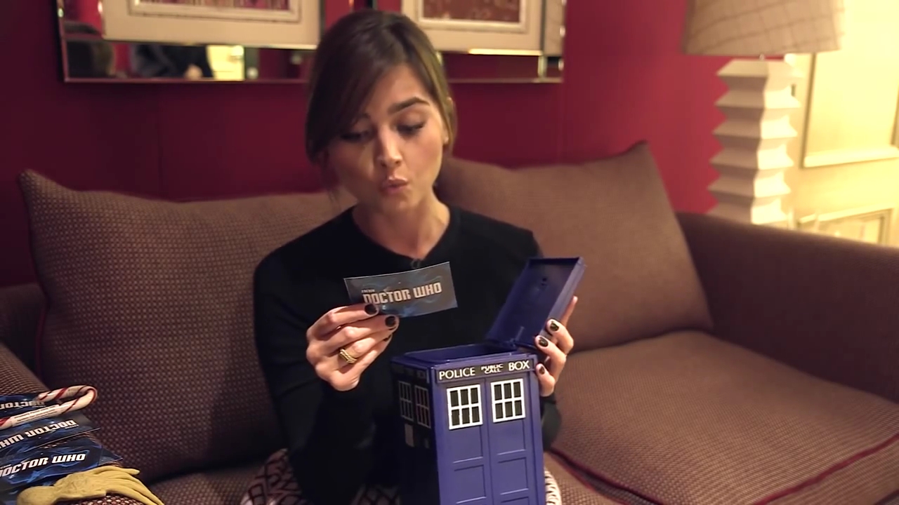 Jenna_Coleman_Questions_from_the_TARDIS_Tin_28129_mp40088.jpg